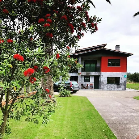 La Casa De La Ria Holiday home *