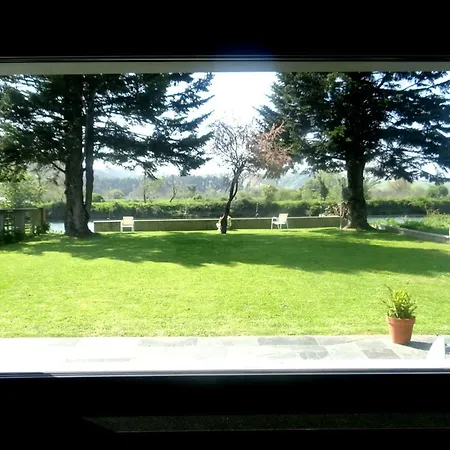 La Casa De La Ria *